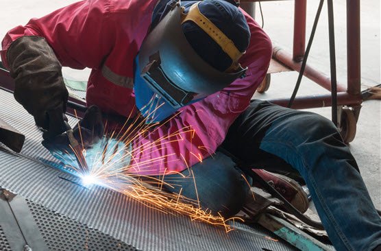 Metal laser cutting machine